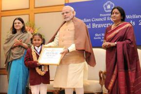 Modi presents bravery awards to 25 children