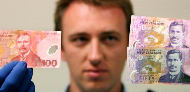 Wellingtonians asked to be vigilant about fake notes