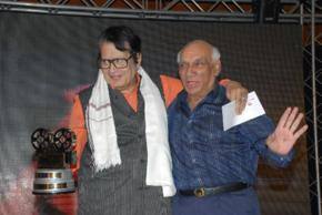 Veteran Bollywood legends honoured