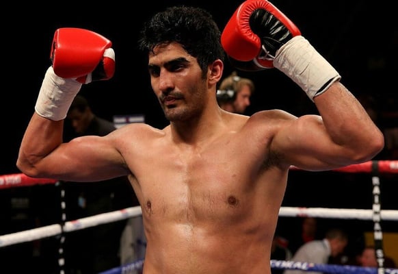 Vijender Singh retains WBO Asia Pacific Super Middleweight Boxing title