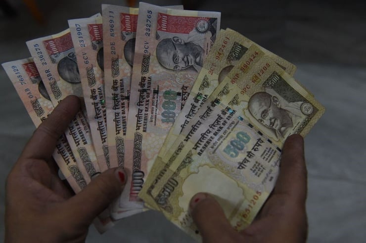 Banned Indian notes with special numbers could fetch a fortune, Indian expats told