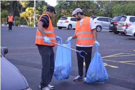 Muslim Youth wage ‘Jihad against litter’ on Auckland streets