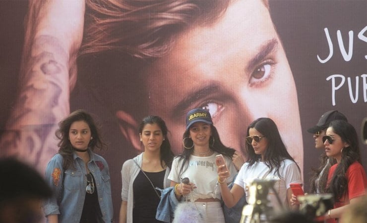 Hello India: Justin Bieber sends fans into tizzy in Mumbai