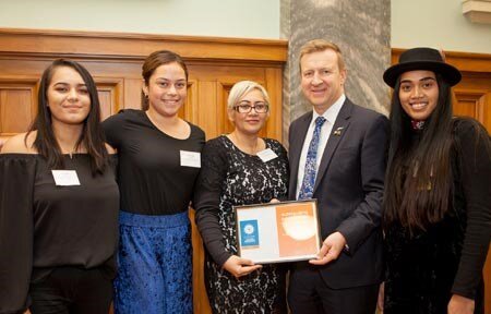 MP Kanwaljit Bakshi congratulates Health Volunteer Award recipients