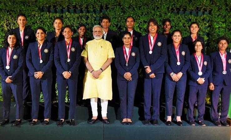 Women cricket team won nation's hearts: Modi