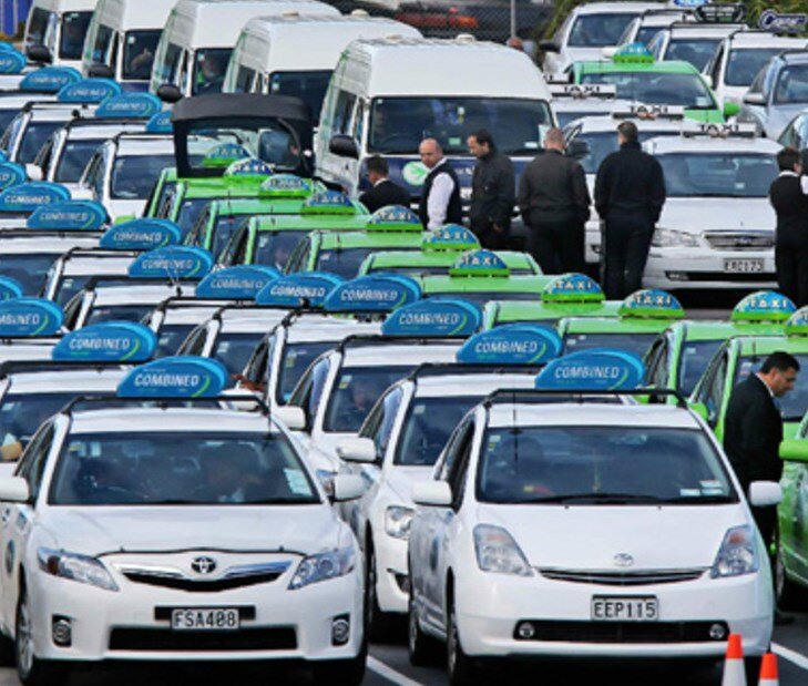 Wellington Police investigate kidnapping of taxi driver