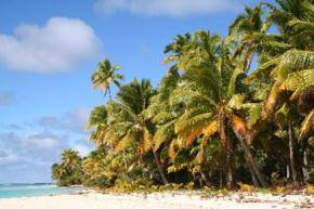 Pacific Island coastal areas evacuated