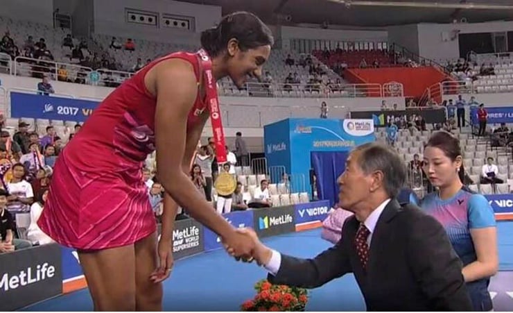 Korea Open Super Series: PV Sindhu outlasts Nozomi Okuhara to clinch title