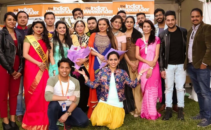 Glamour adds sparkle to festival of lights