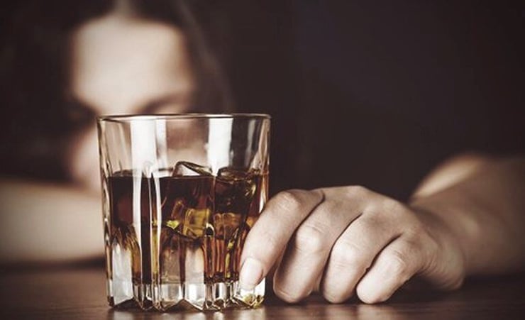 'Binge drinking, pot can make you a loser'