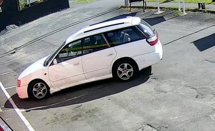Two rifles used to rob Hamilton superette