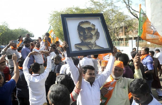 BJP retains Gujarat just barely, snatches Himachal from Congress
