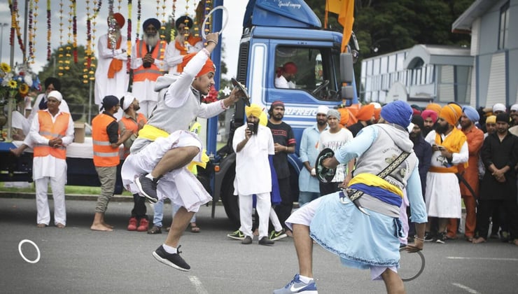 Thousands of devotees join nagar kirtan in Tauranga