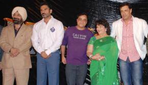 Madhur, Suniel launch ‘AbMeriBari’