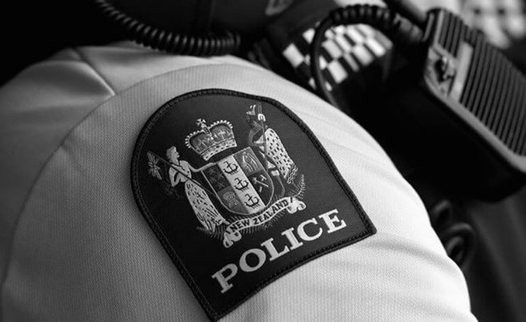 Fleeing driver crashes onto public bus in Auckland CBD