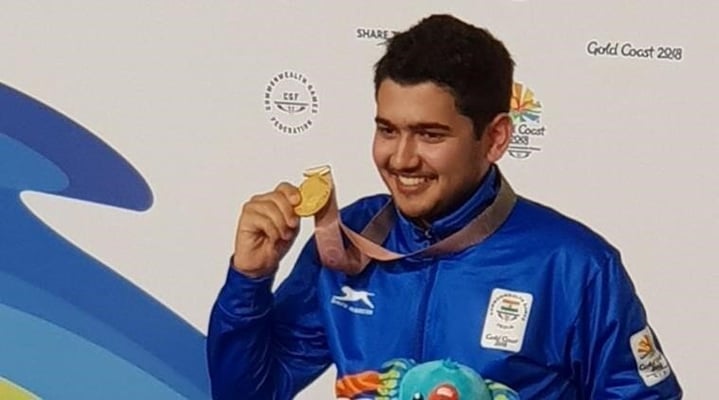 15 year old Indian shooter Anish Bhanwala wins gold in 25m Rapid Fire Pistol