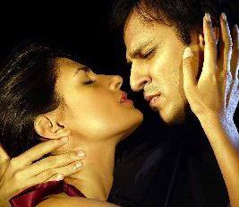 Kissing not new for me: Aruna