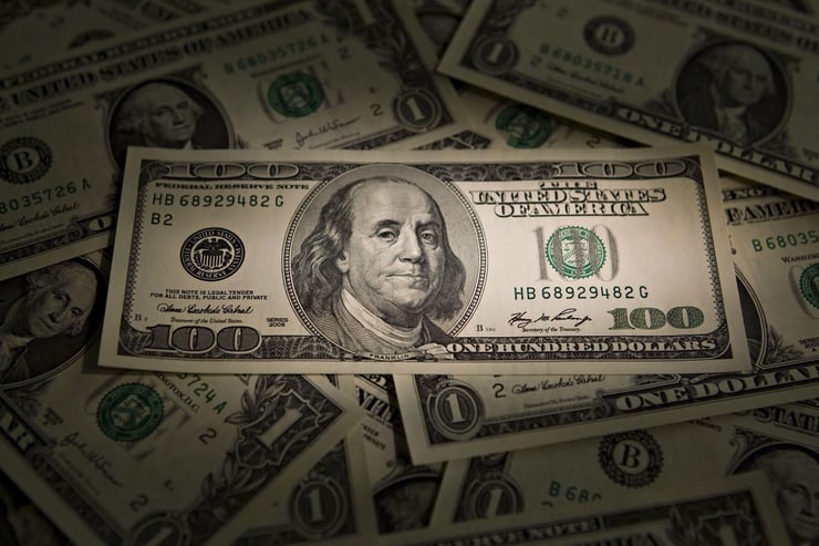 US dollar falls against most major currencies